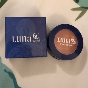 ⭐️ 3 for 10 ⭐️ Never used Luna-Jace eye shadow